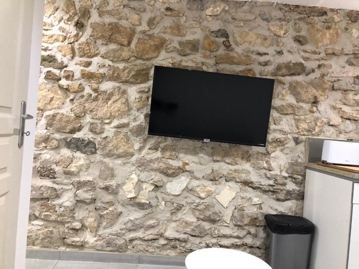 Les Olives Wifi Netflix Appart-Hotel-Provence La Fare-les-Oliviers Exterior foto
